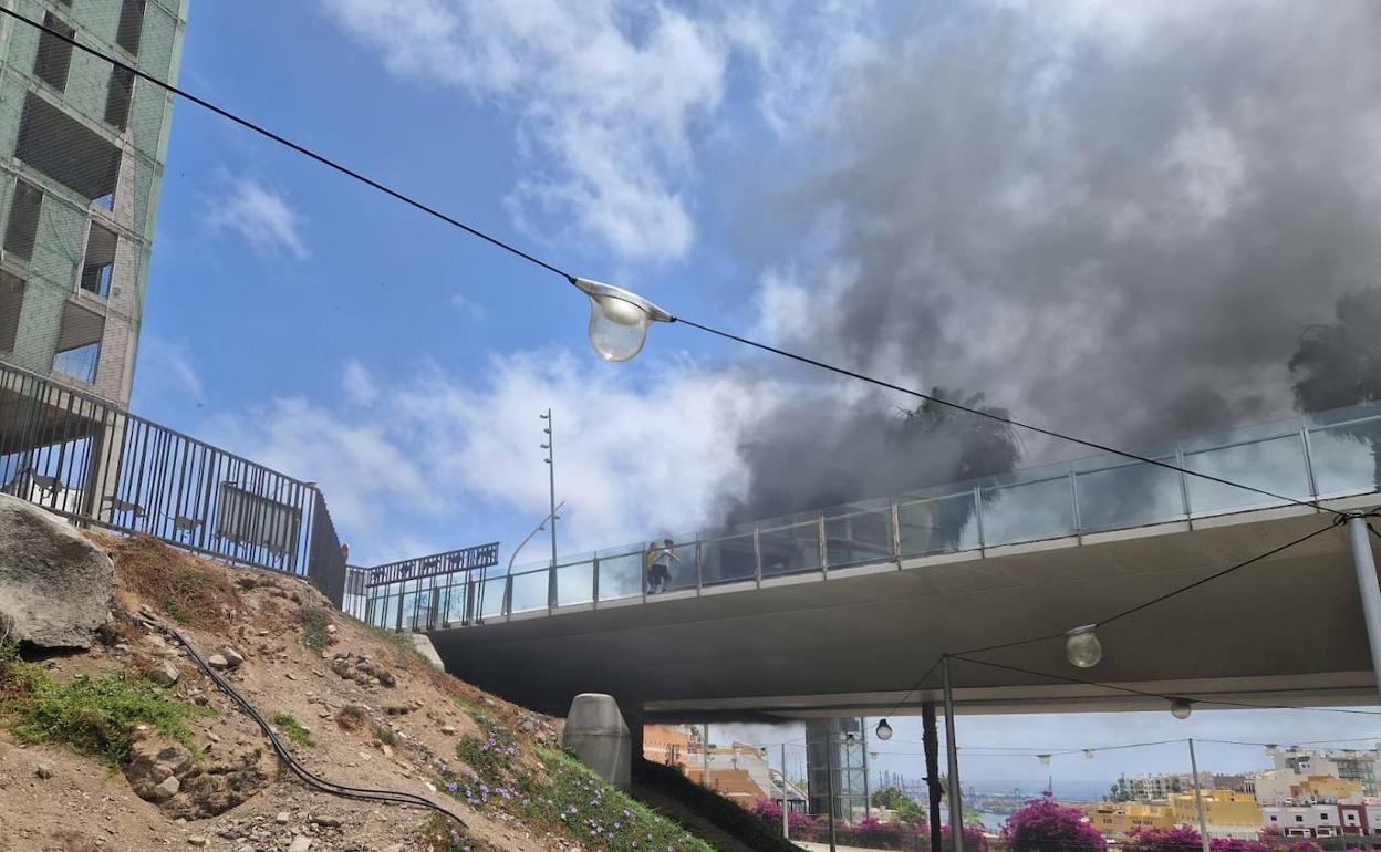 Se origina un incendio en la zona del Canódromo