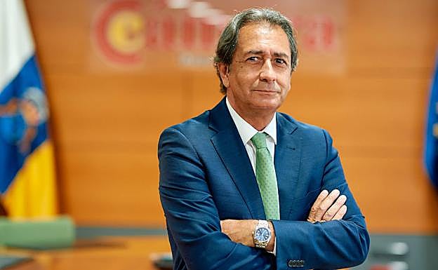 Padrón asume la presidencia de la Cámara con el objetivo de hacerla «más grande, útil y eficaz»