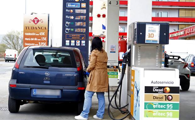 La subida de los alimentos y la gasolina mantienen la inflación en el 8,7%