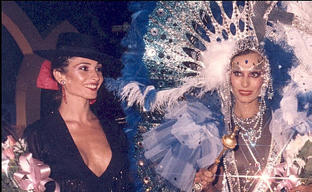 Yaiza Rodríguez, ya en 1987, entrega el cetro a la siguiente ganadora, Felipe Alonso, que concursó como Paloma 