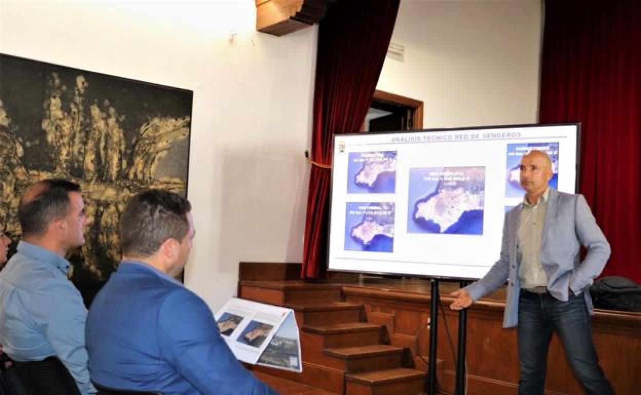 Encuentro de trabajo esta semana para conocer detalles de la red de senderos. 