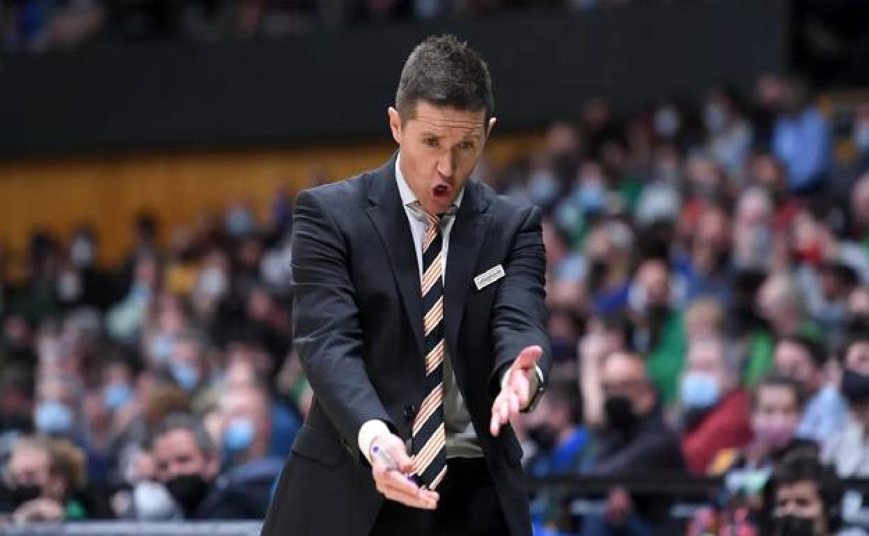 Jaka Lakovic, en un partido con el Ratiopharm Elm. 