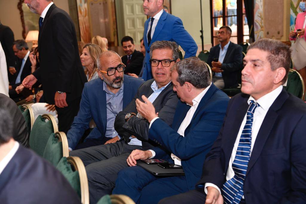 Fotos: Luis Padrón presenta al nuevo comité ejecutivo de la Cámara en Gran Canaria