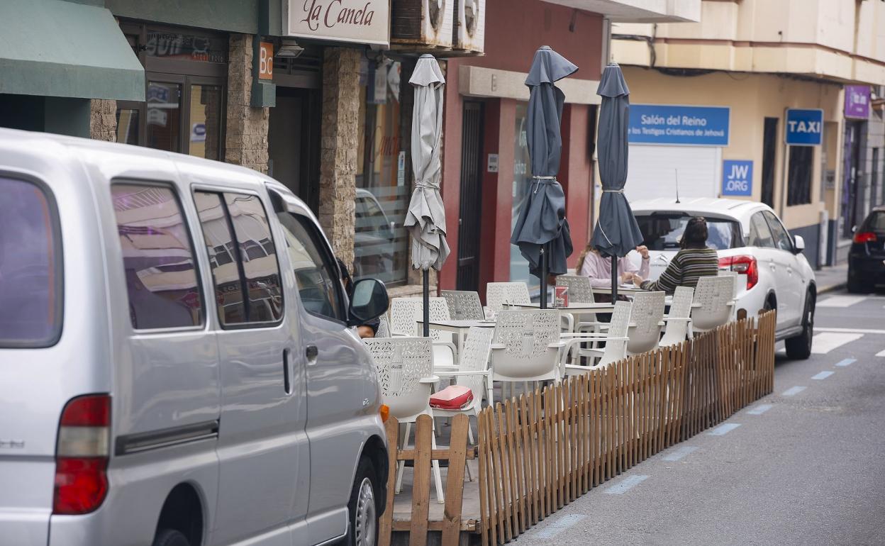 Terraza exprés de un establecimiento en Telde. 