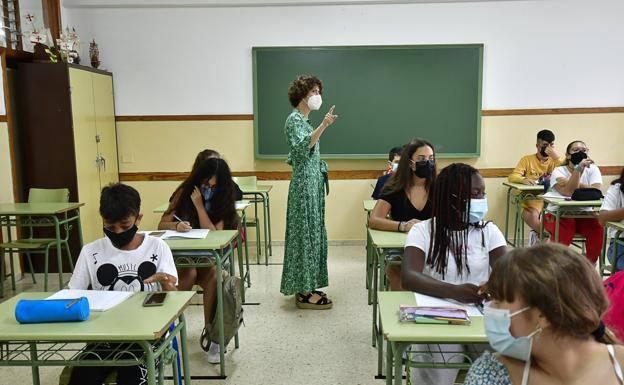 El abandono escolar cae en Canarias por los refuerzos covid