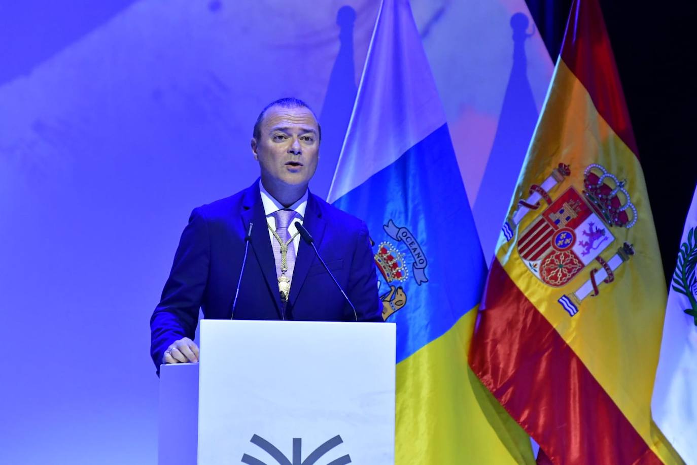 Fotos: La capital grancanaria destaca la labor de 23 personalidades e instituciones en su 544 aniversario