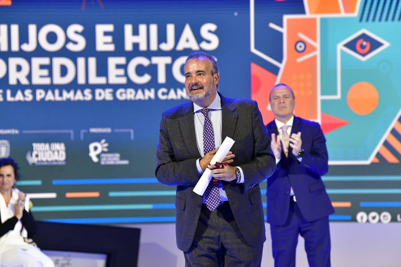 Fotos: La capital grancanaria destaca la labor de 23 personalidades e instituciones en su 544 aniversario