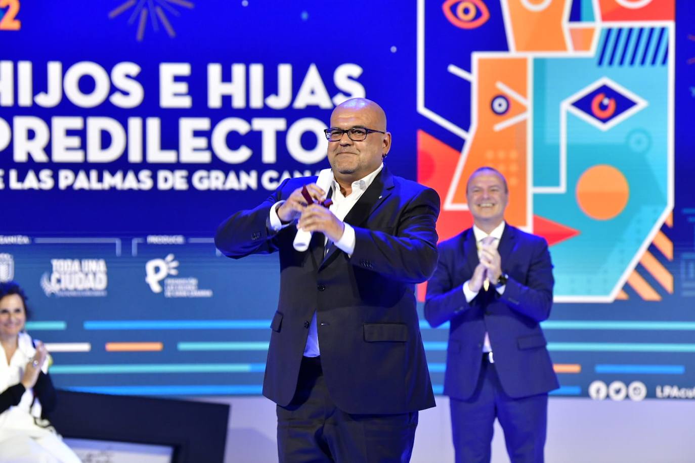 Fotos: La capital grancanaria destaca la labor de 23 personalidades e instituciones en su 544 aniversario