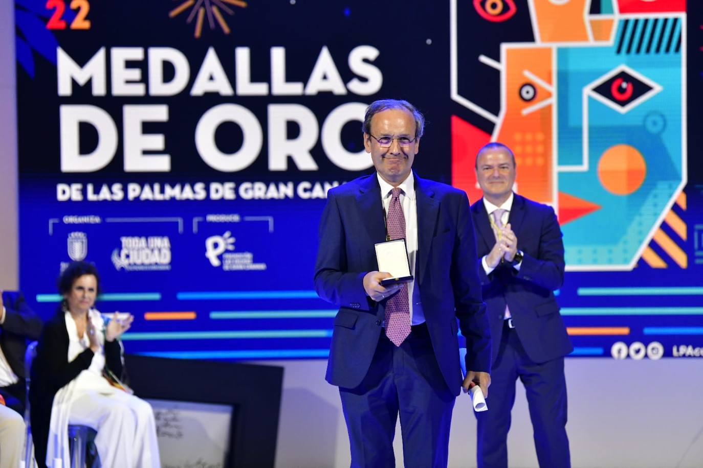 Fotos: La capital grancanaria destaca la labor de 23 personalidades e instituciones en su 544 aniversario