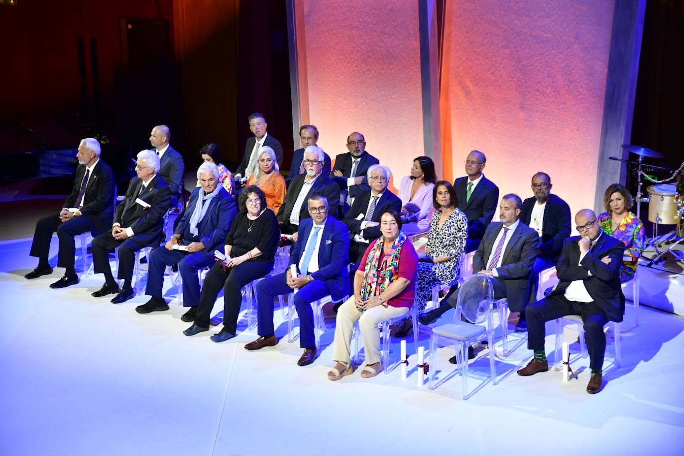 Fotos: La capital grancanaria destaca la labor de 23 personalidades e instituciones en su 544 aniversario