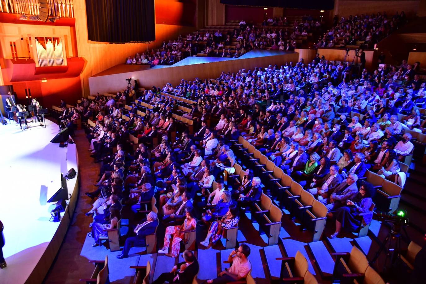 Fotos: La capital grancanaria destaca la labor de 23 personalidades e instituciones en su 544 aniversario