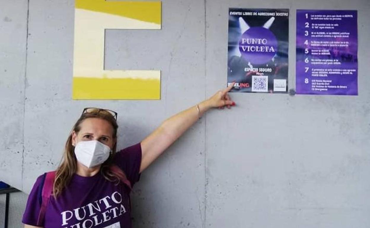 Imagen de una de las promotoras de la asociación. 