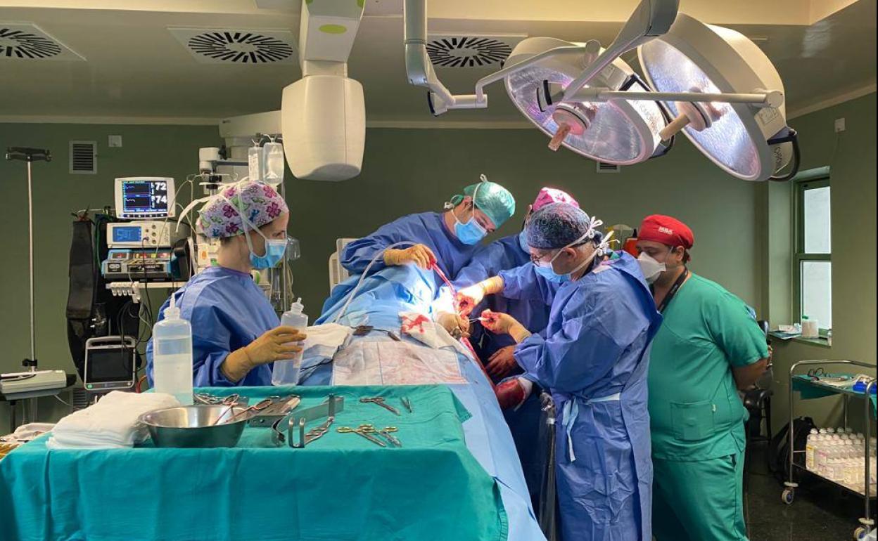 Una técnica de operación de hombro evita la implantación de prótesis