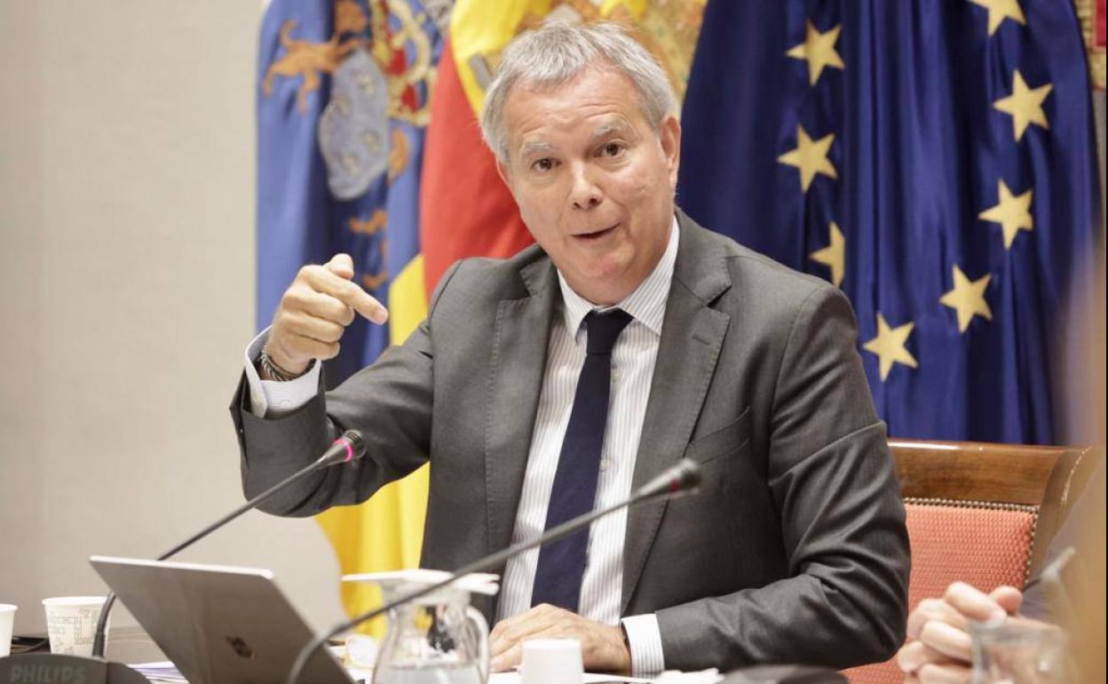 Sebastián Franquis, durante su comparecencia parlamentaria. 