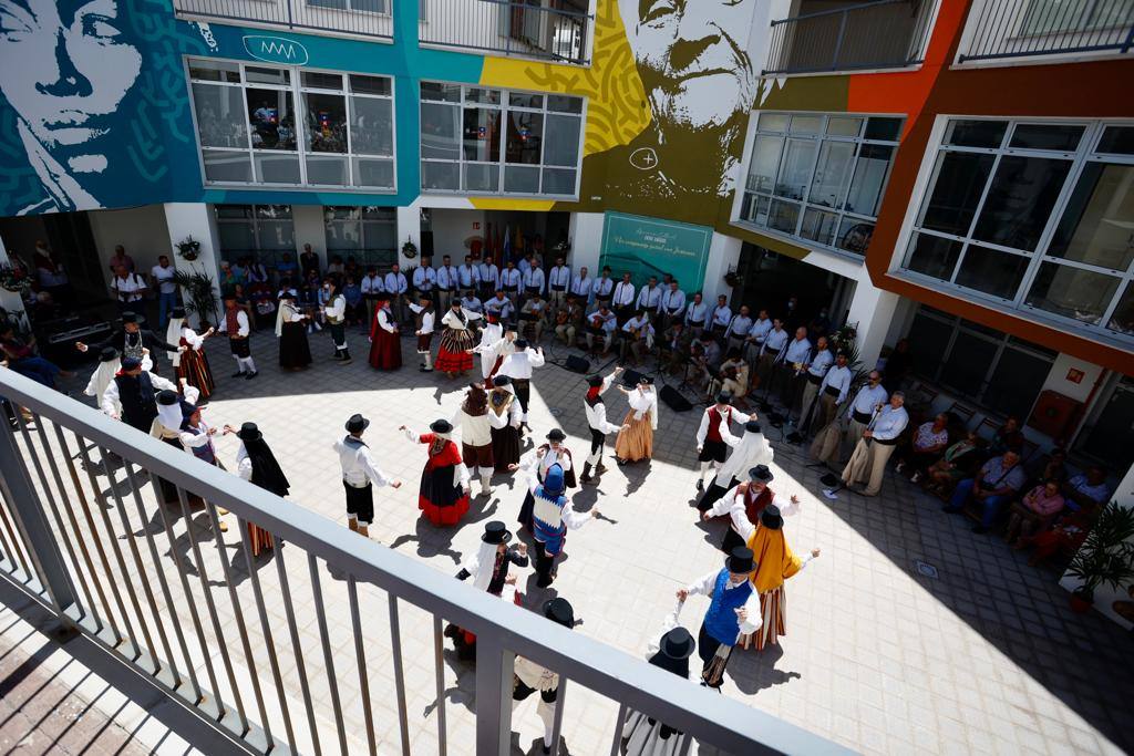 Fotos: Darias preside la inauguración de un nuevo espacio cultural dedicado a Perico Lino