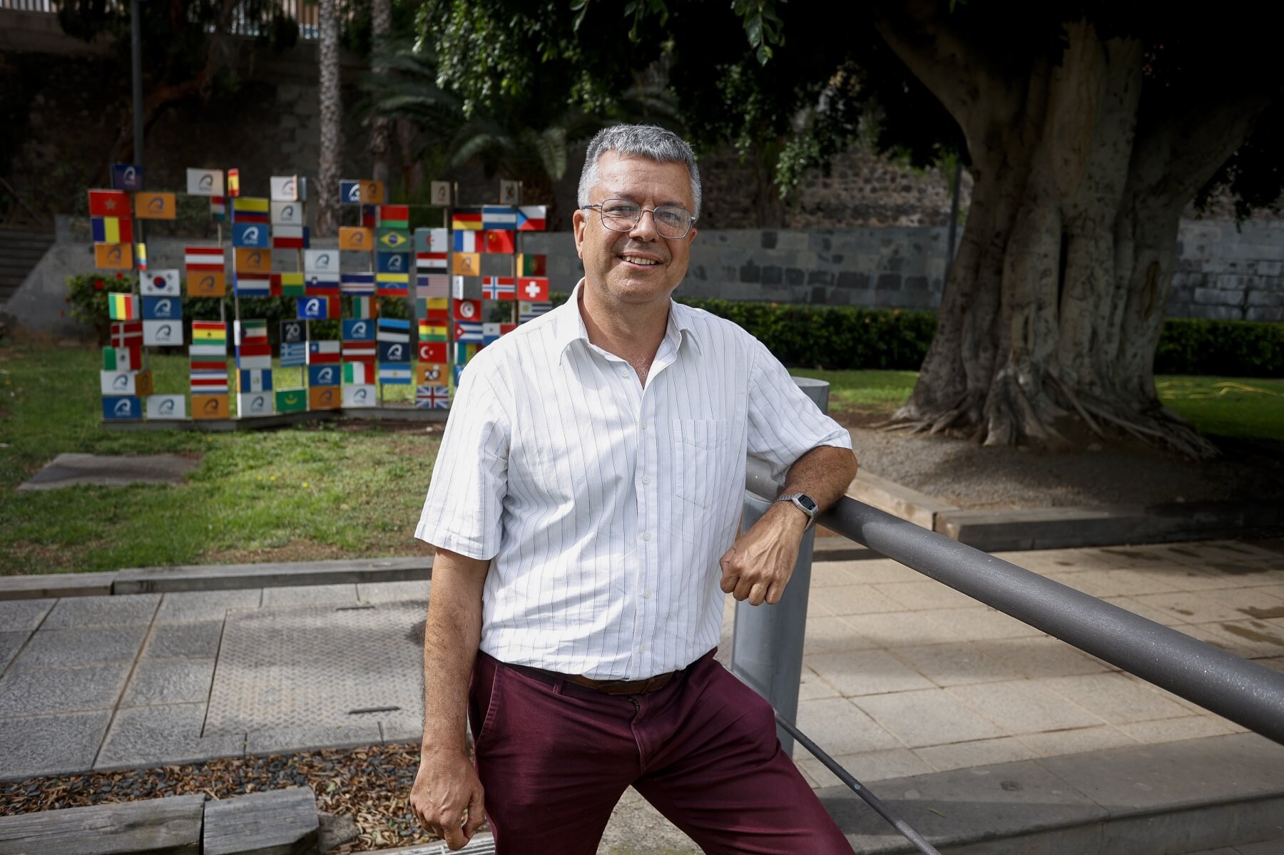 En la imagen, Germán Santana, en el patio del Rectorado de la Universidad de Las Palmas de Gran Canaria. 