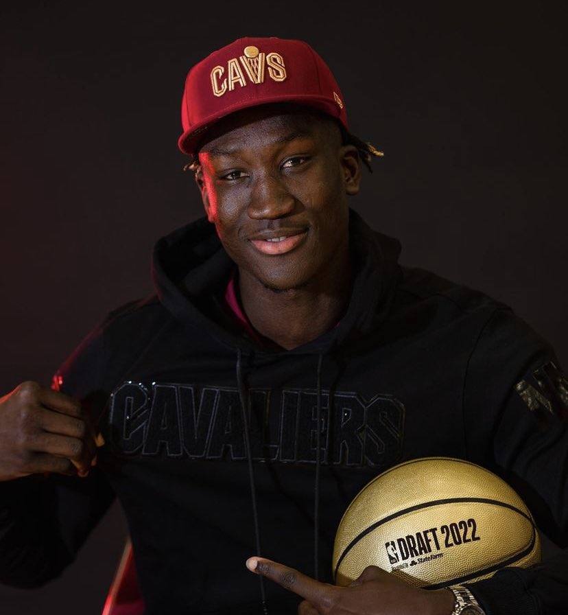 Khalifa Diop, con la gorra de los Cavaliers. 