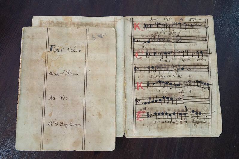 Fotos: El Archivo de Música de la Catedral de Canarias es digitalizado