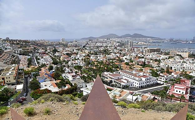 El norte de Gran Canaria escapa del aviso naranja por calor pero no del amarillo. 