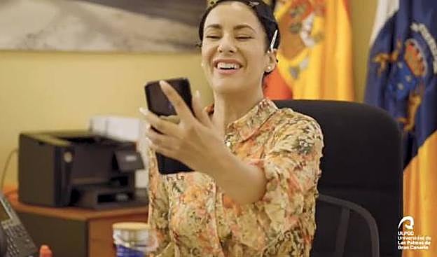 La ULPGC desea felices vacaciones con una nota de humor