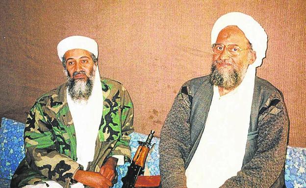 Ayman al-Zawahiri, a la derecha, en una fotografía con Bin Laden poco después del 11-S.