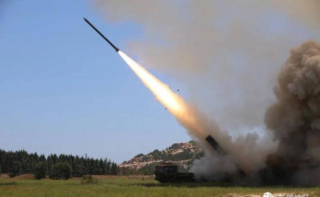 China muestra su poder militar y dispara once misiles alrededor de Taiwán