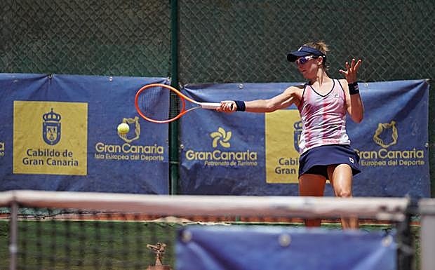 Imagen principal - El W60 Conde Jackson Maspalomas enfila los octavos