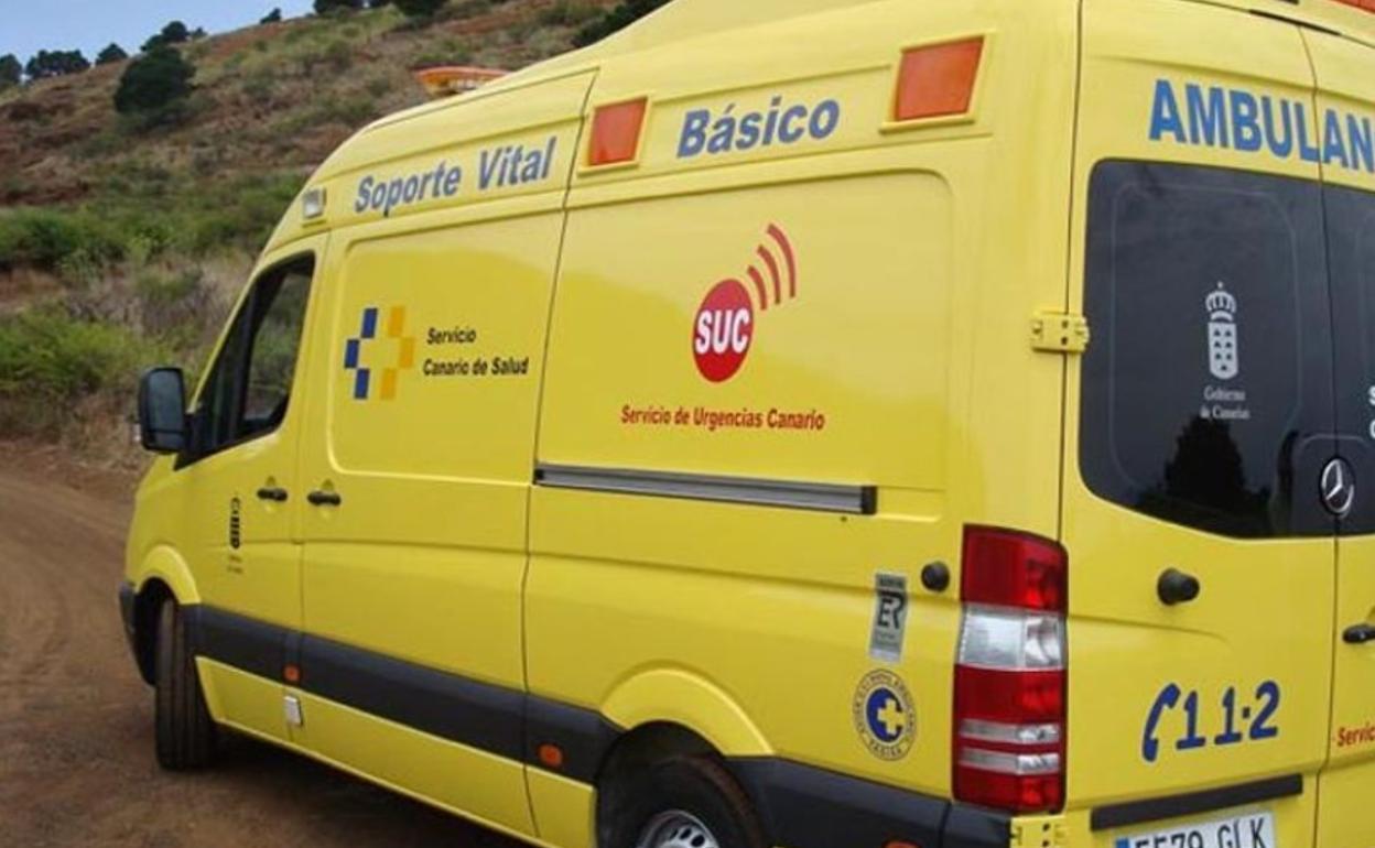 Foto de archivo de una ambulancia. 