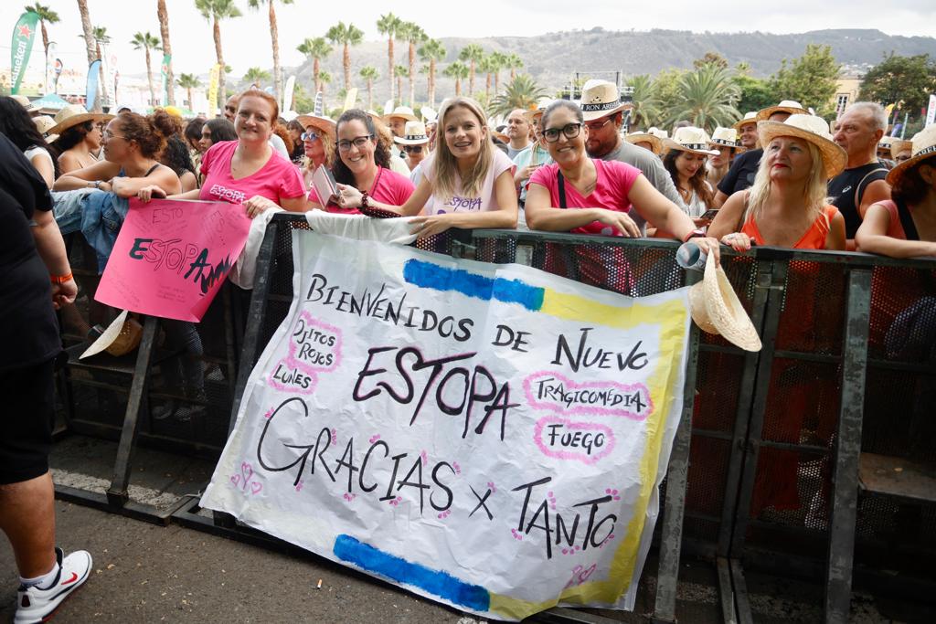 Fotos: El fiestoron llena Arucas de rock
