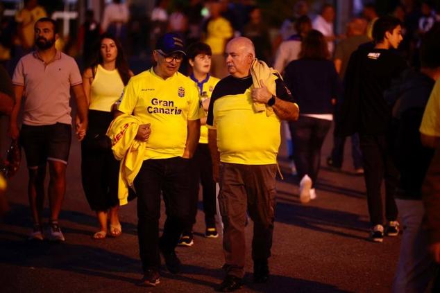 Fotos: La afición ya vie el estreno del UD Las Palmas