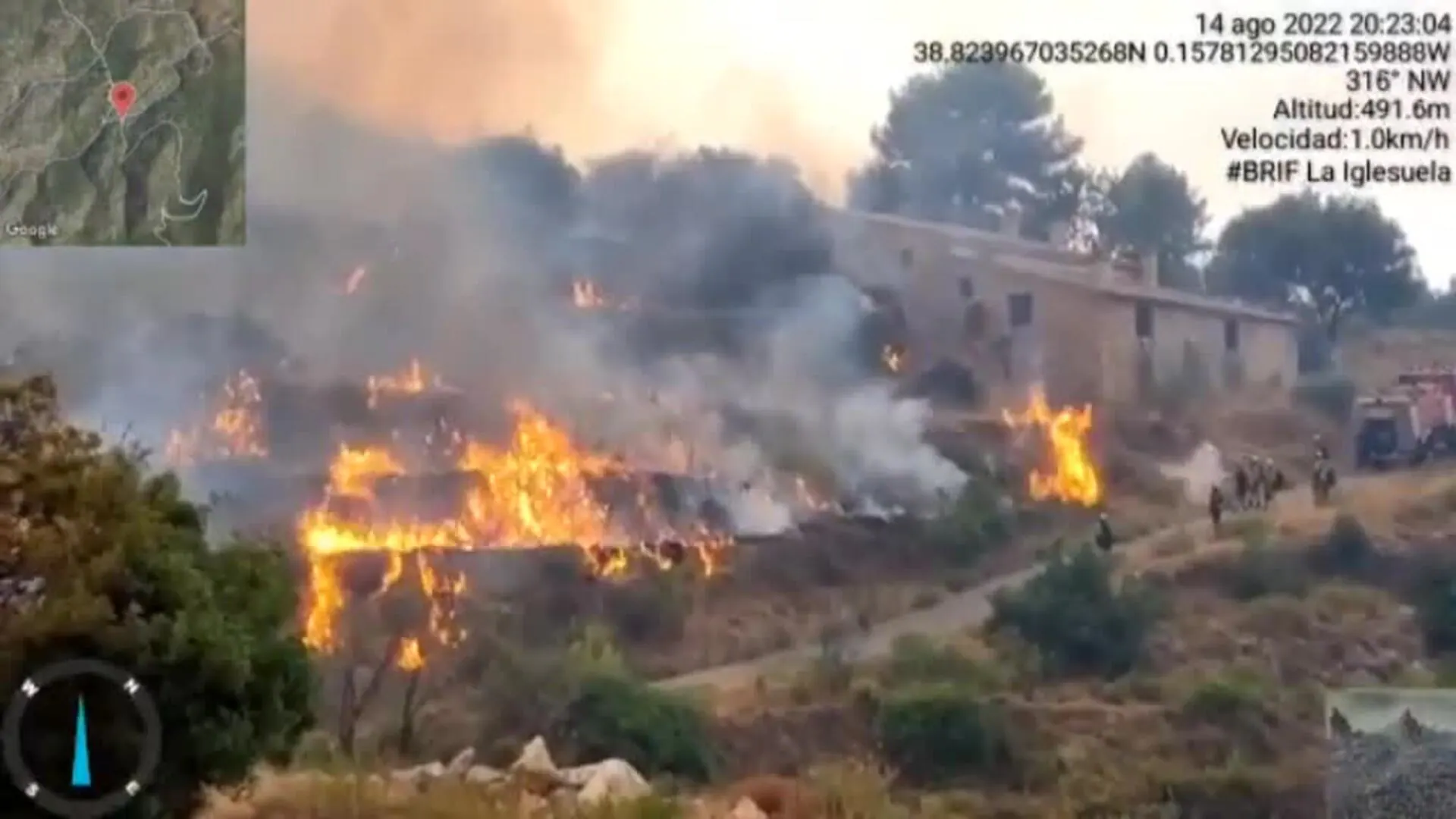 Continúan los desalojos por el incendio de Vall d'Ebo