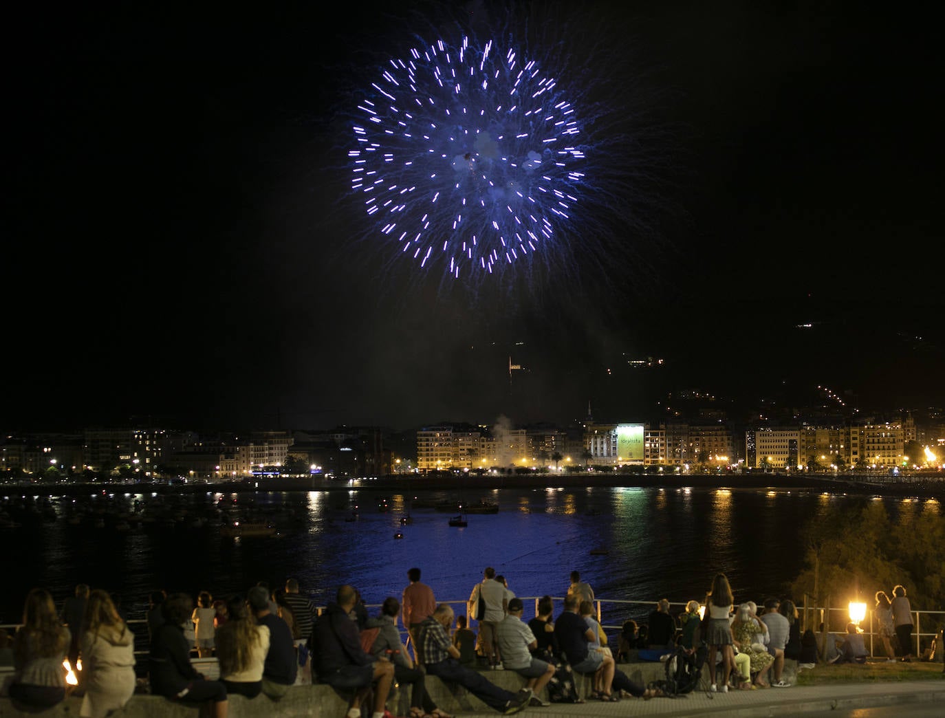 Fotos: Espectáculo grancanario en el Concurso Internacional de Fuegos Artificiales de San Sebastián