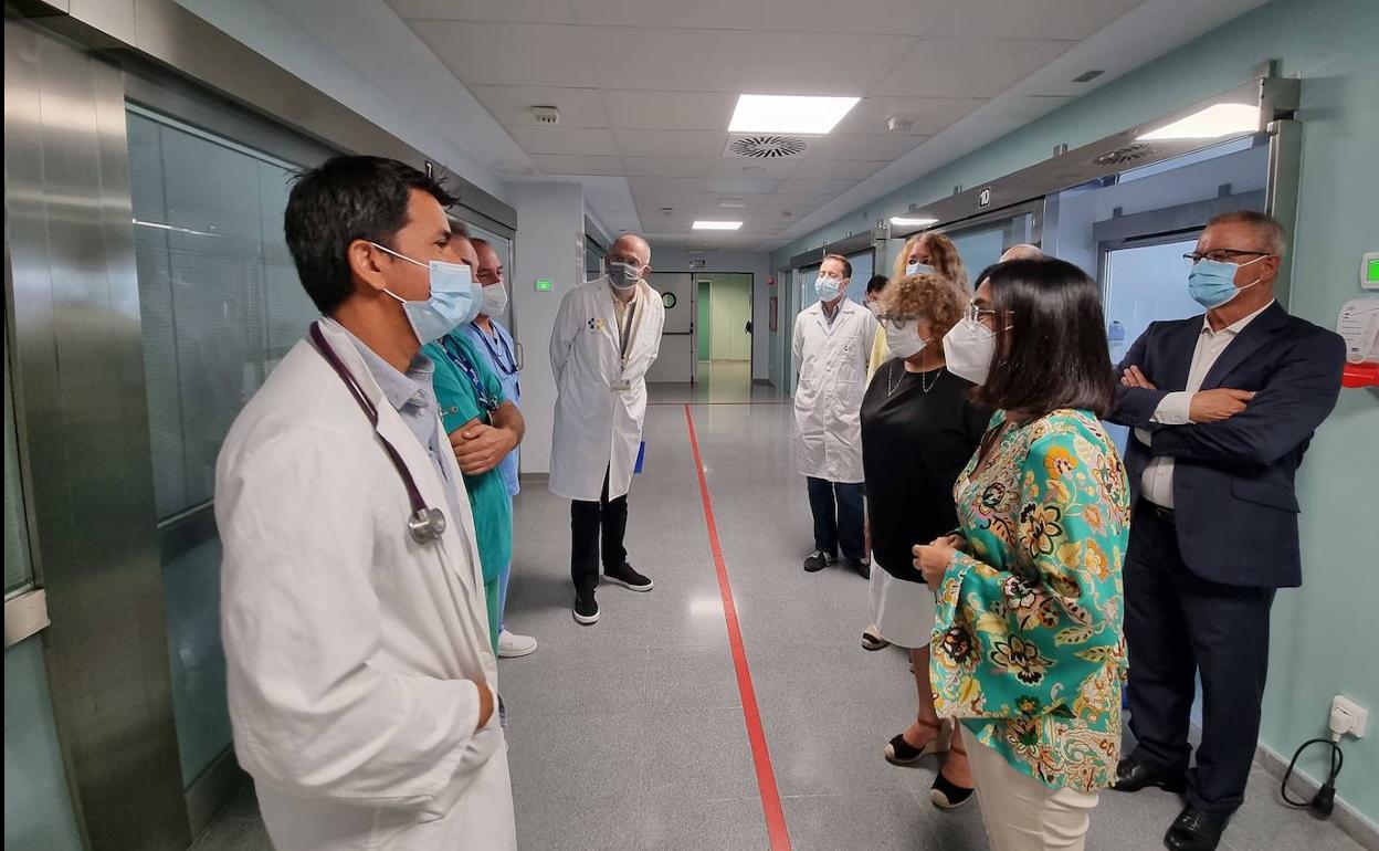 La ministra de Sanidad, Carolina Darias, visitó este viernes el Hospital de Fuerteventura. 