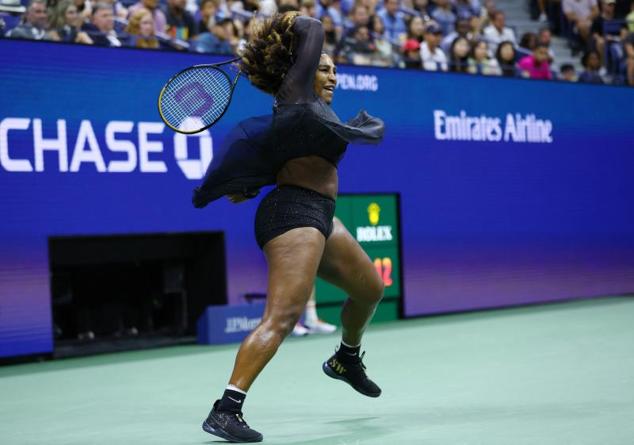 Serena Williams durante el último partido de su carrera.