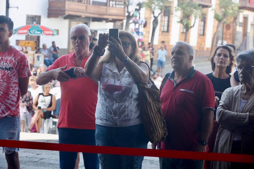 Fotos: Bajada de la Virgen del Pino de su camarín