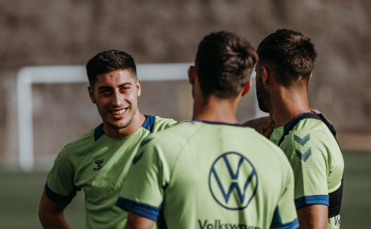 Álvaro Lemos, durante un entrenamiento en la Ciudad Deportiva de Barranco Seco. 