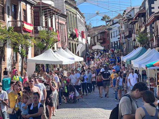 Marea de peregrinos a Teror.