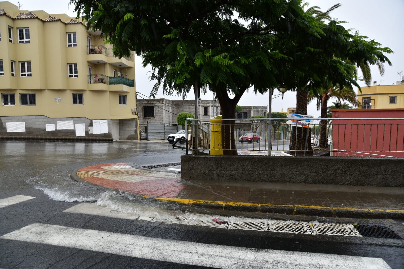Fotos: Así descarga la lluvia en el sureste de Gran Canaria