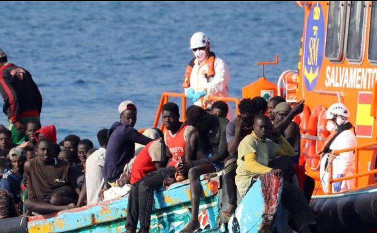 Imagen de archivo de inmigrantes llegados a Mogán.