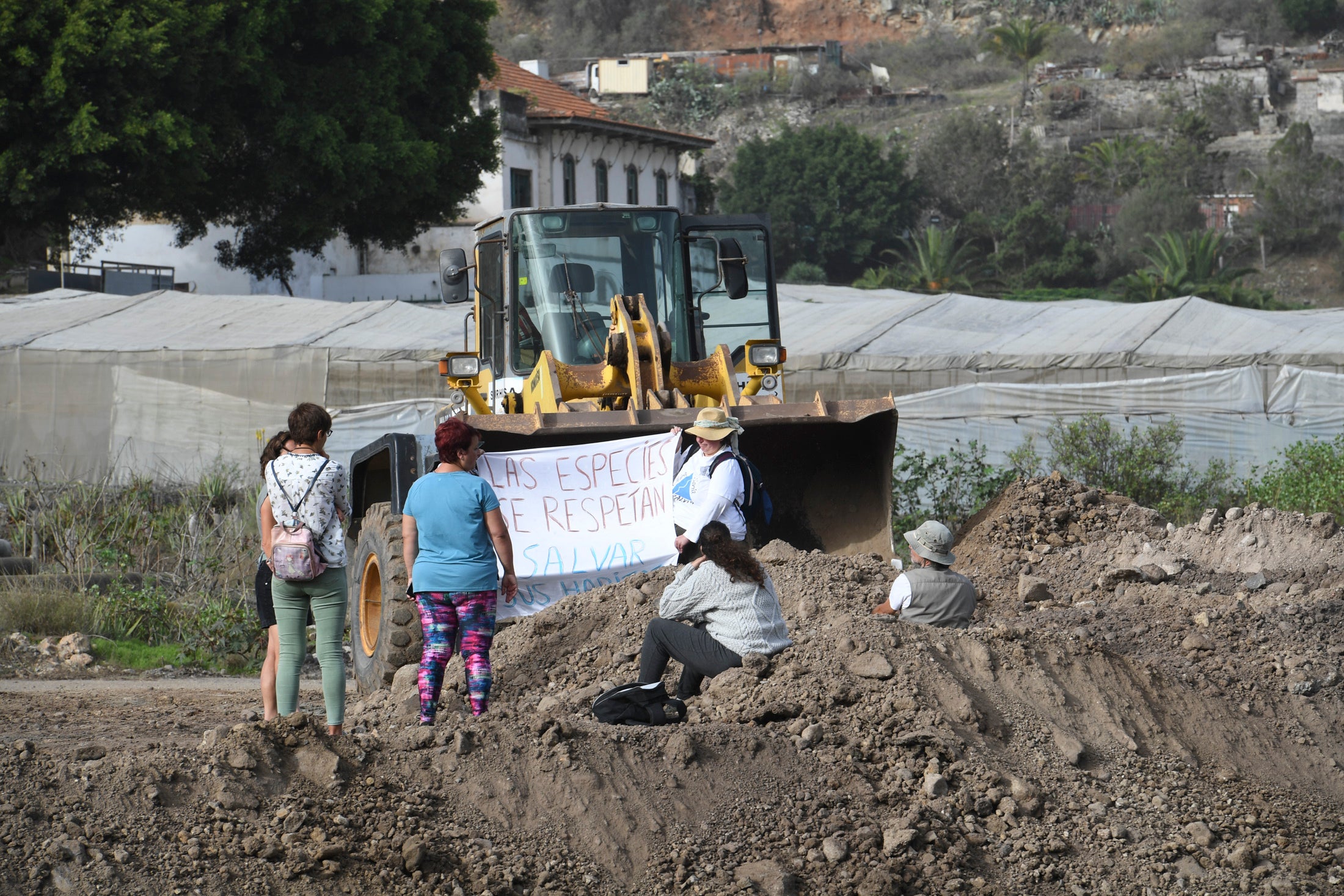 Fotos: Los ecologistas paran los vertidos en Riquianez