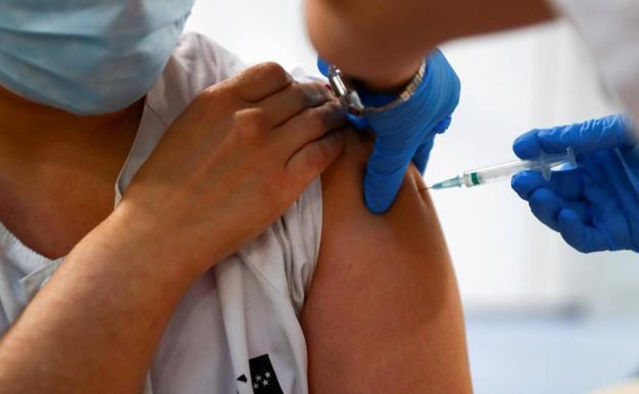Arranca la nueva vacunación covid a mayores de 60 años