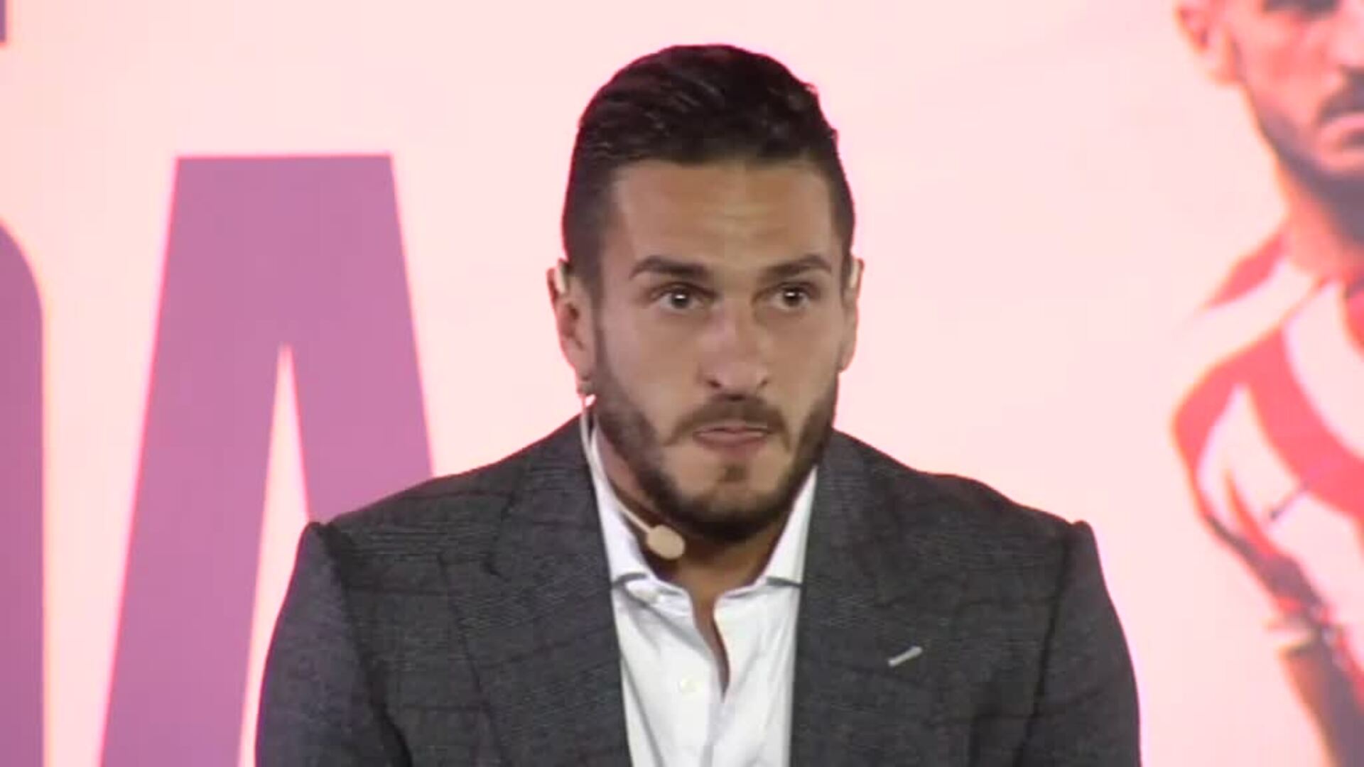 El Atleti homenajea a Koke como su jugador con más partidos