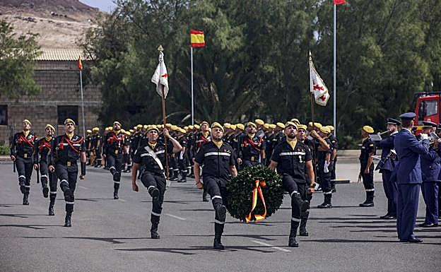 La UME festeja el día de su patrona, la Virgen del Rosario. 