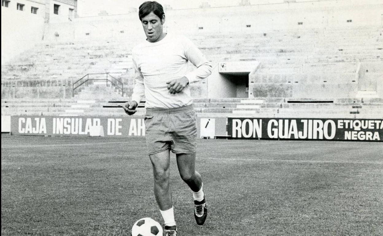 Niz durante un entrenamiento en el estadio Insular. 