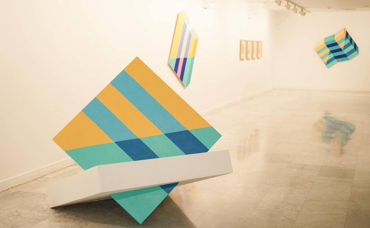 Algunas de las piezas que integran la muestra, en La Regenta. 