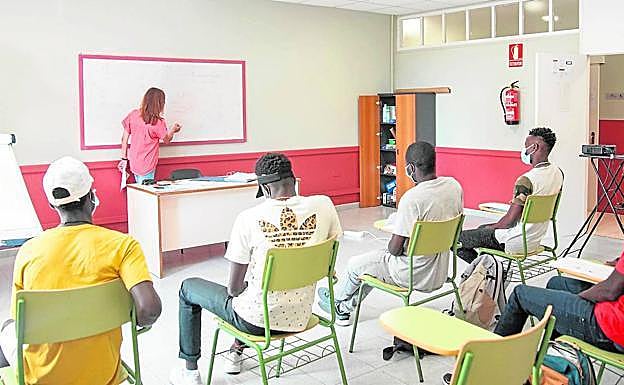 Un año del nuevo reglamento para migrantes extutelados: 15.000 beneficiados