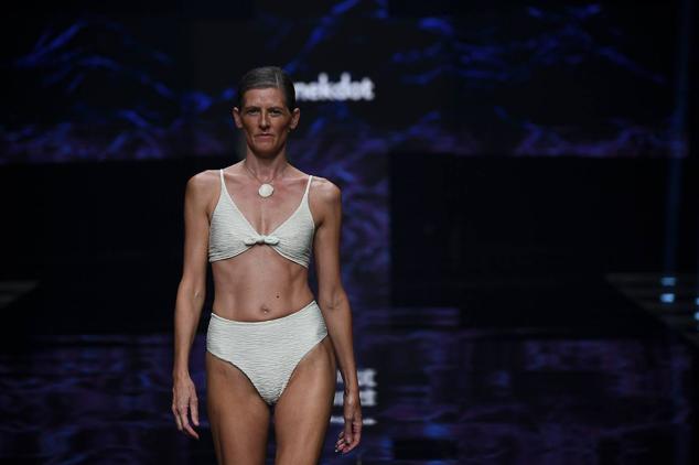 Fotos: Anekdot realza la belleza femenina con su colección en Moda Cálida