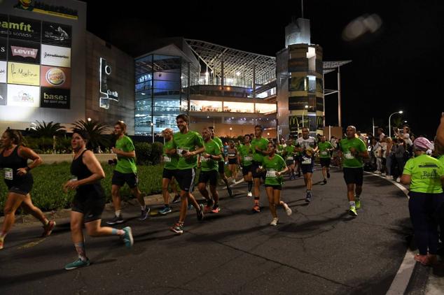 Fotos: La Binter Night Run corre por la capital grancanaria