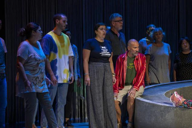 Fotos: La ópera de Orfeo y Eurídice ultima su puesta en escena