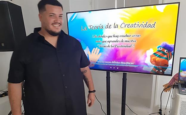 Marcos Robert, resposanle de los seis vídeos incluidos en la guía didáctica. 